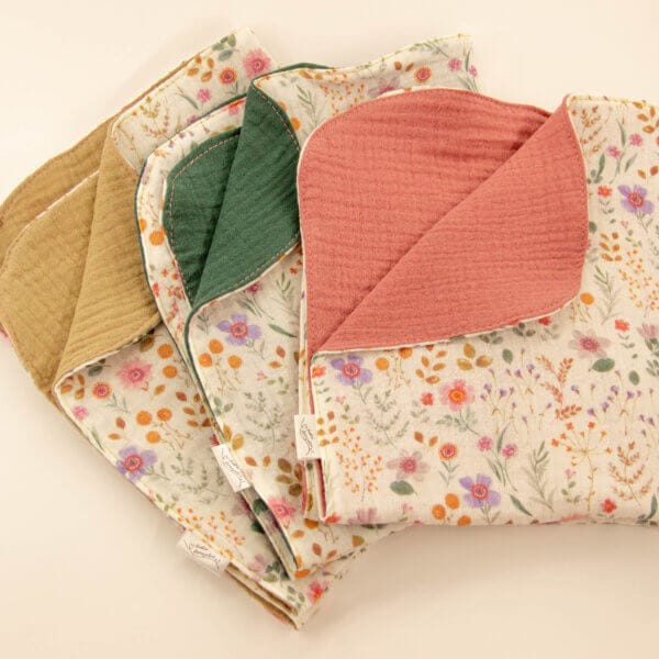 Komplet 3 kuhinjskih krp – TRAVNIK CVETK 🌼🌸🌺